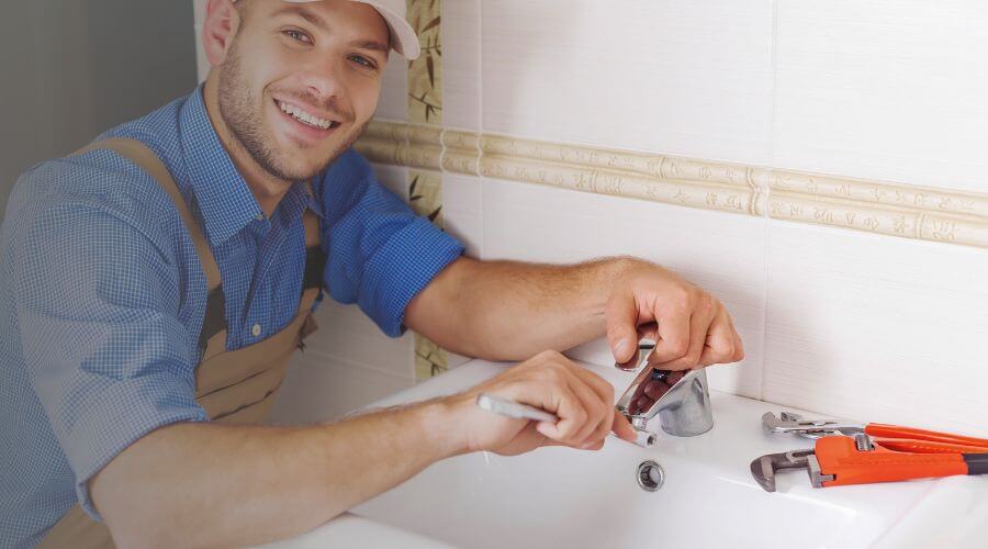 Handle or spout repair in Summit, NY